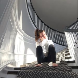 Meet your Posher, Chloe